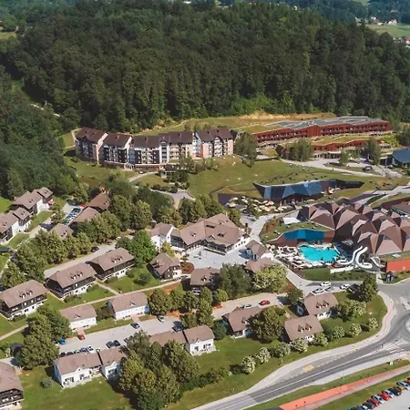 Aqualuna Petrov Brlog ポドチェトルテク