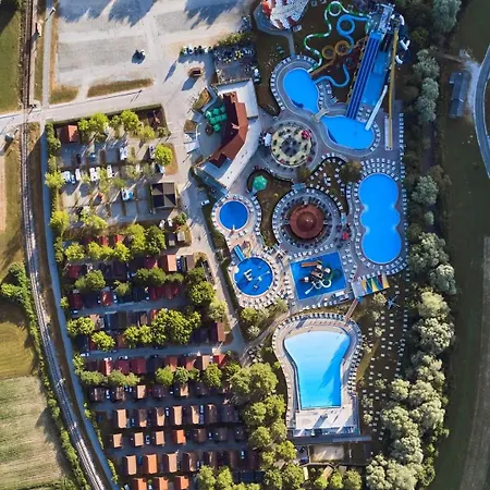Aqualuna Petrov Brlog Hébergement de vacances Podčetrtek